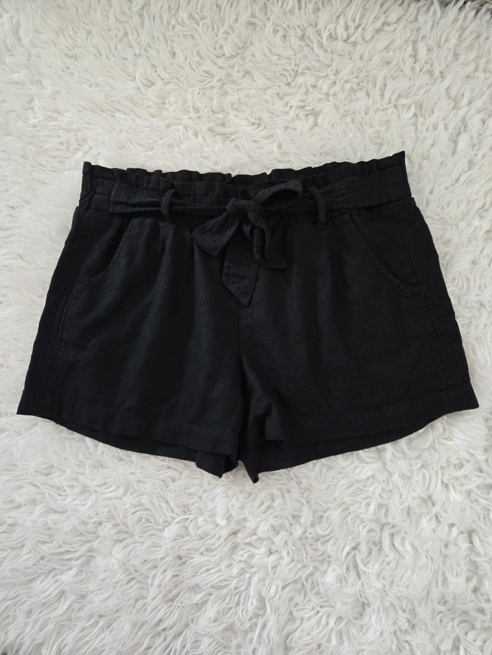 Jolt Linen Blend Black Tie Waist Shorts. Size medium